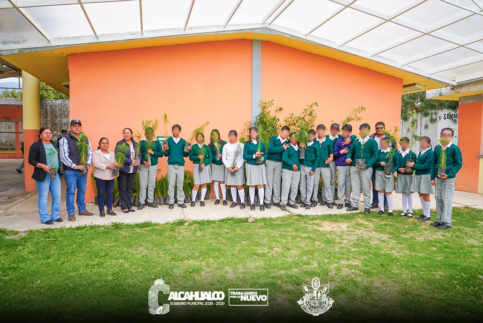 Impulsan conciencia ambiental en jóvenes con donación a telesecundaria