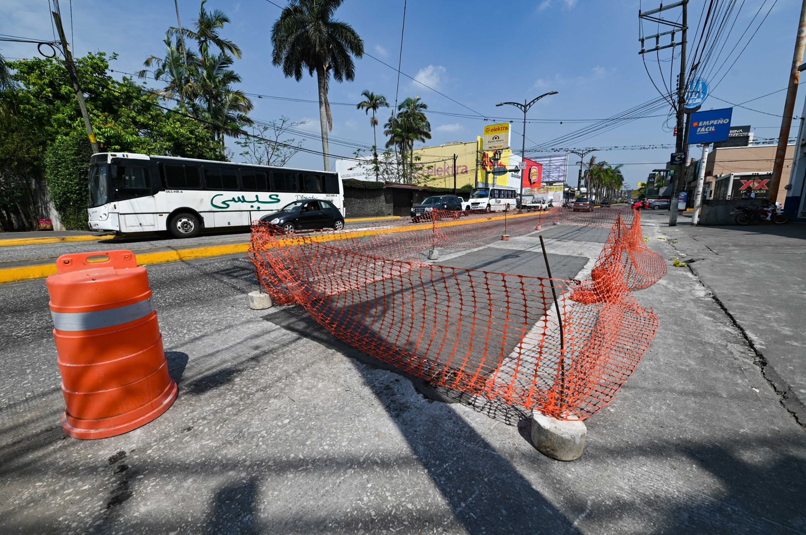 Rehabilitan diversos tramos de la Avenida 11 en Córdoba
