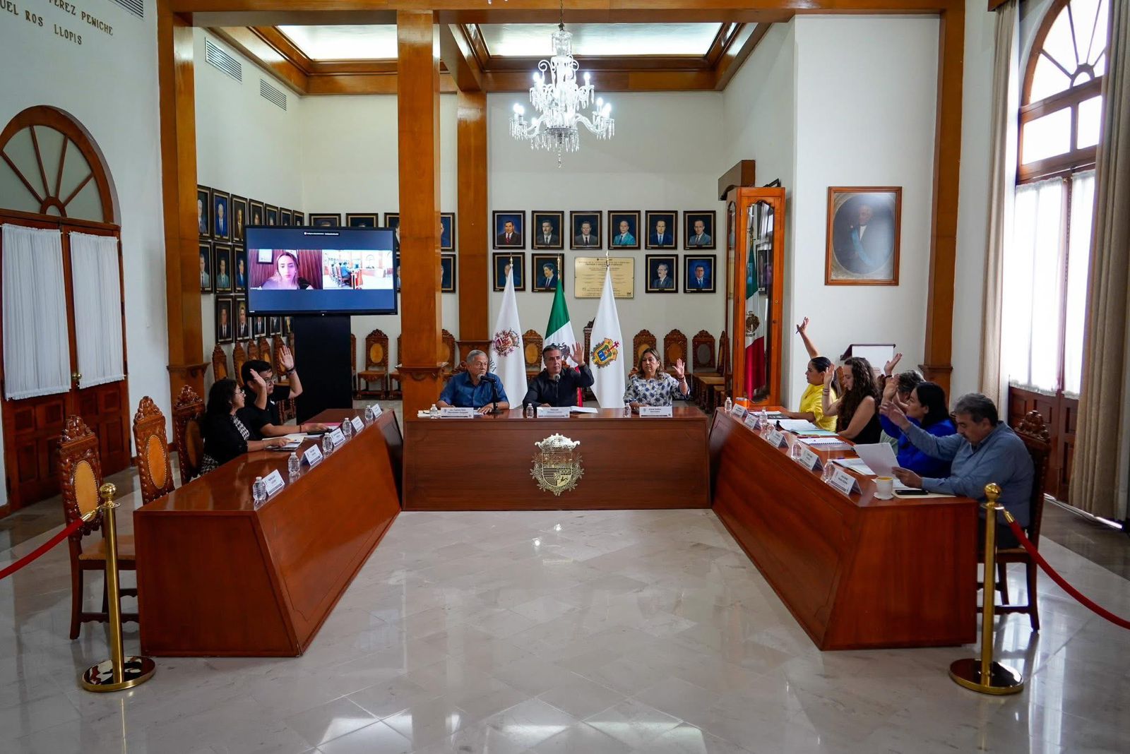 Millonario gasto mundialista desata críticas en Cabildo mientras Córdoba enfrenta rezagos