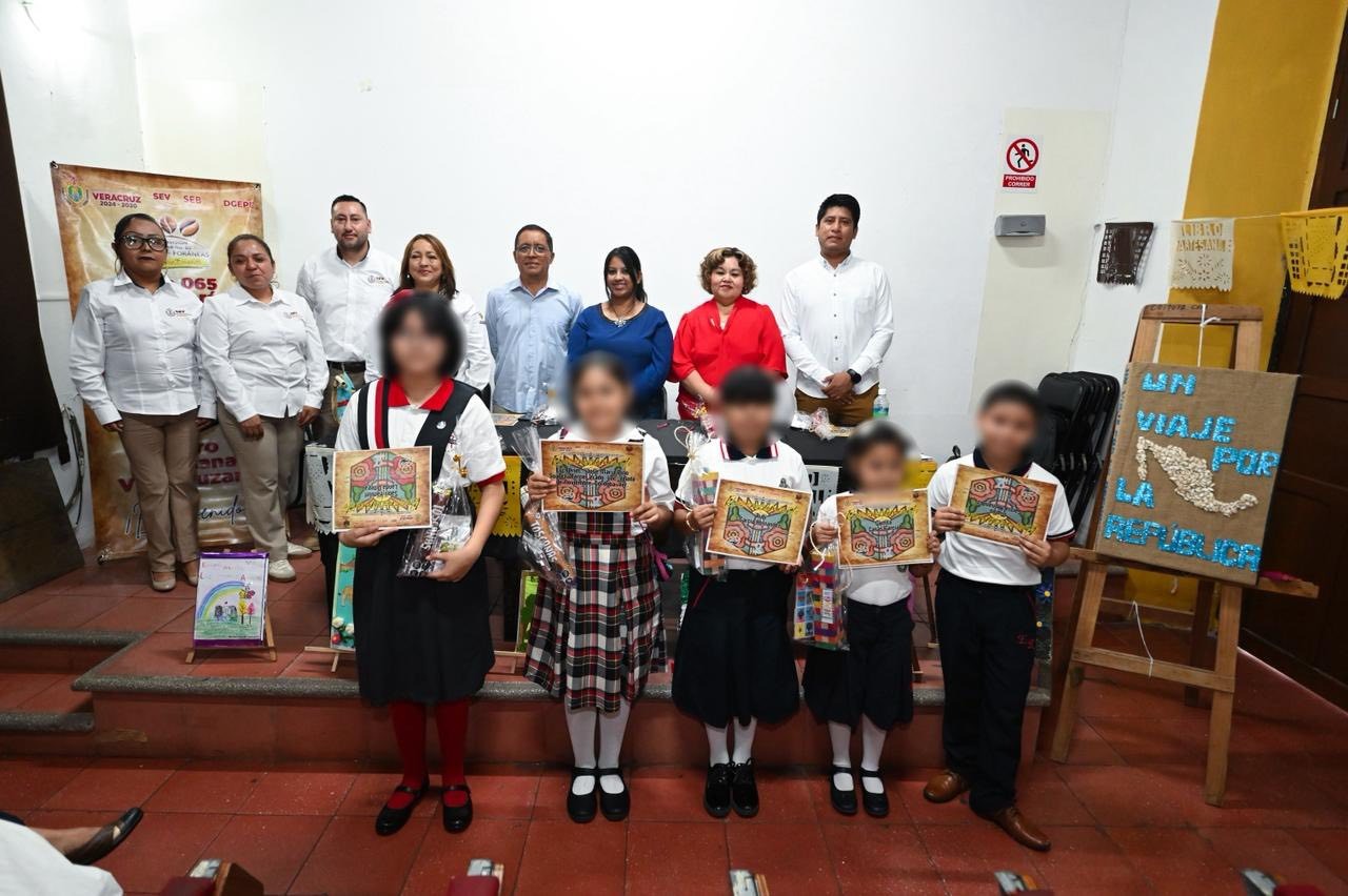 Realizan del primer concurso de libro artesanal de escuelas unitarias de comunidades
