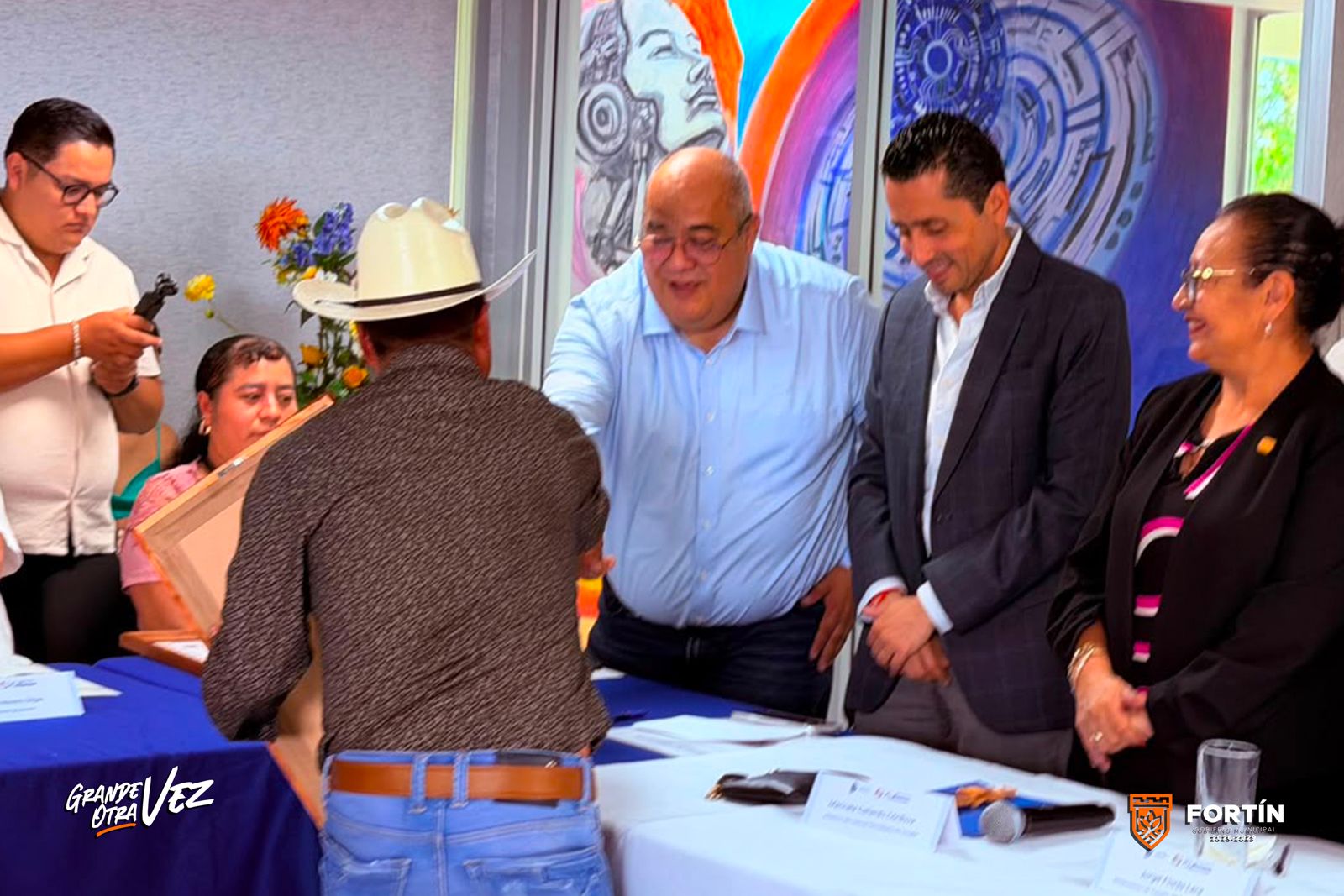 Fortalecen el desarrollo sustentable de las Altas Montañas con la entrega de distintivos turísticos