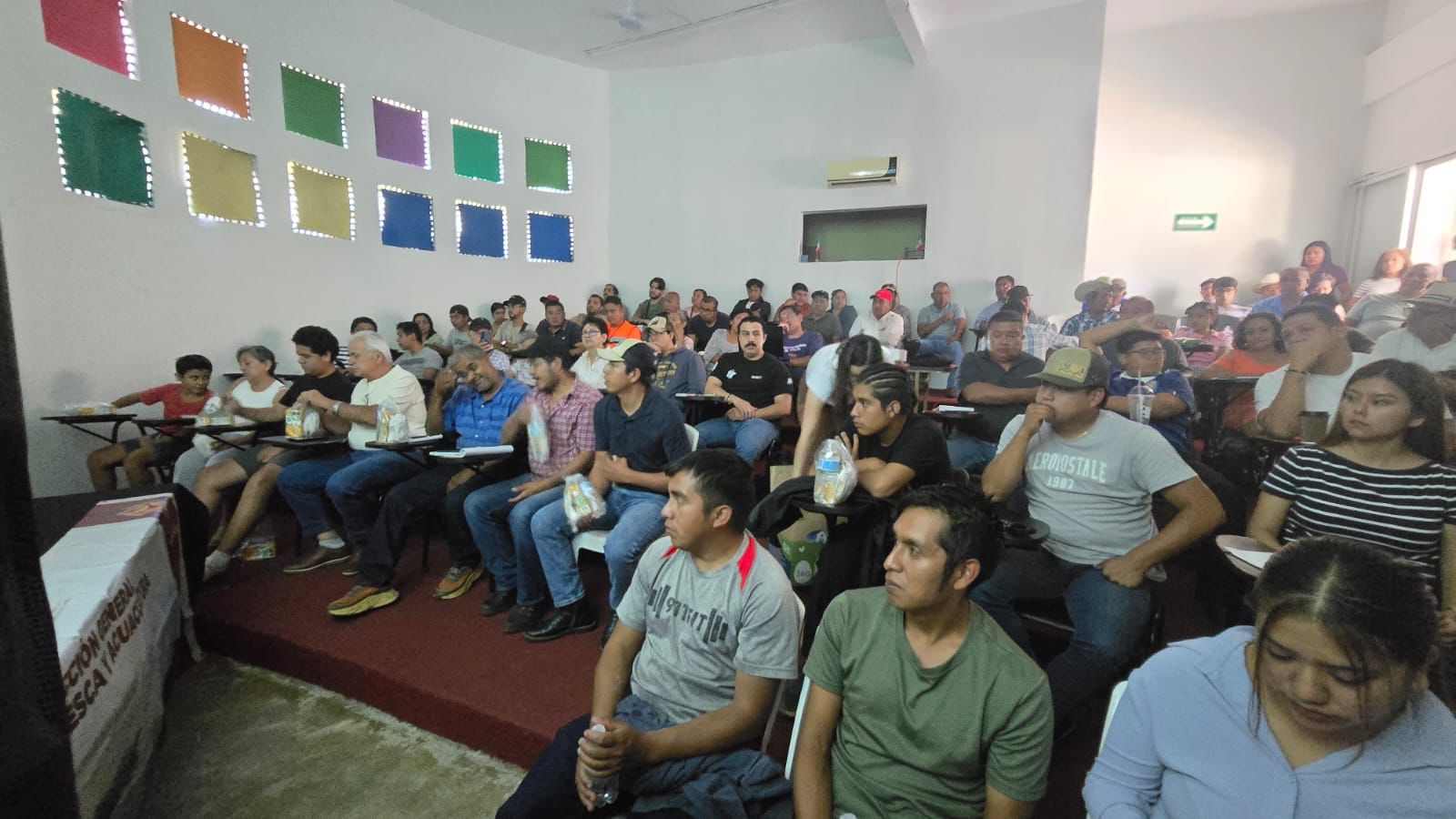 Fortín impulsa taller de cultivo de langostino como una nueva alternativa para productores