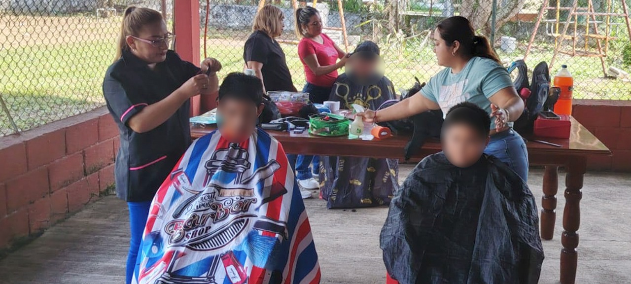 ¡Benefician a más familias fortinenses con cortes de cabello gratuitos!