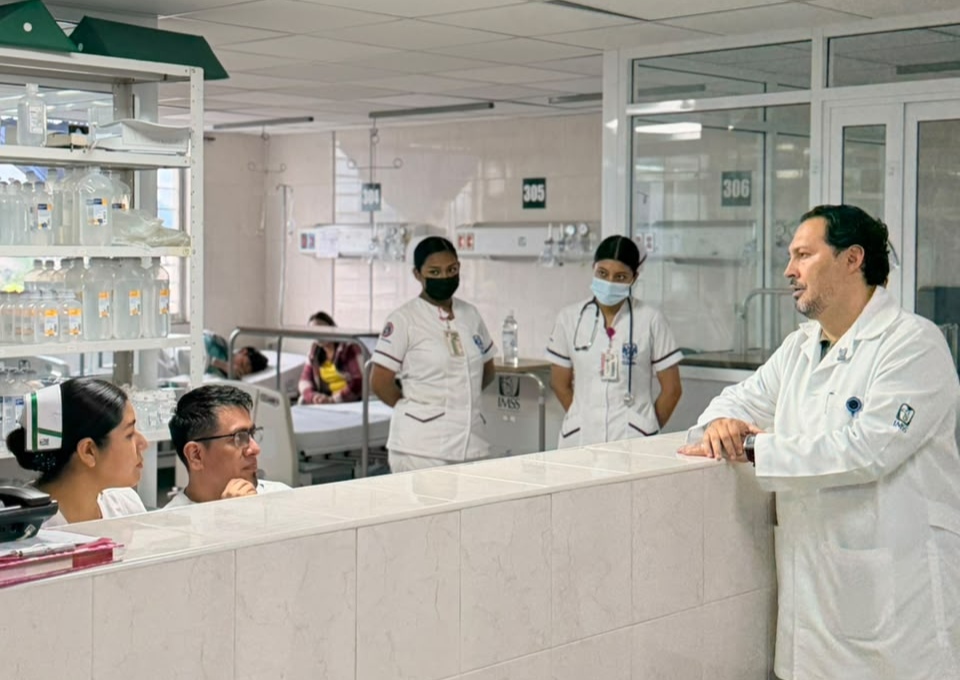 Implementa IMSS Veracruz Sur Estrategia de Escucha Activa Piso por Piso